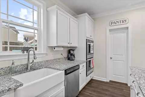 Kitchen - 7985 Regiment Dr, Spring Hill, TN 37174 photo 4 of 4