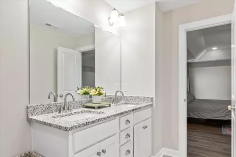 Entry Way - 7985 Regiment Dr, Spring Hill, TN 37174 photo 6 of 7