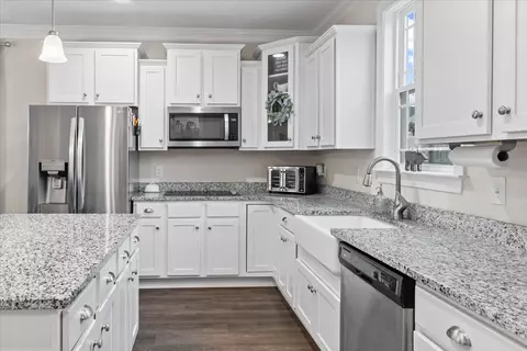 Kitchen - 7985 Regiment Dr, Spring Hill, TN 37174 photo 2 of 4