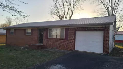202 Whiteoak Dr, Mcminnville, TN 37110