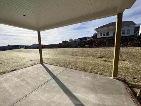 Exterior - 129 Cavalvade Loop, Gallatin, TN 37066 photo 3 of 5