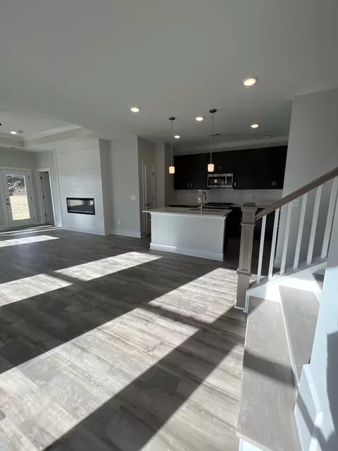Living - 129 Cavalvade Loop, Gallatin, TN 37066 photo 1 of 4