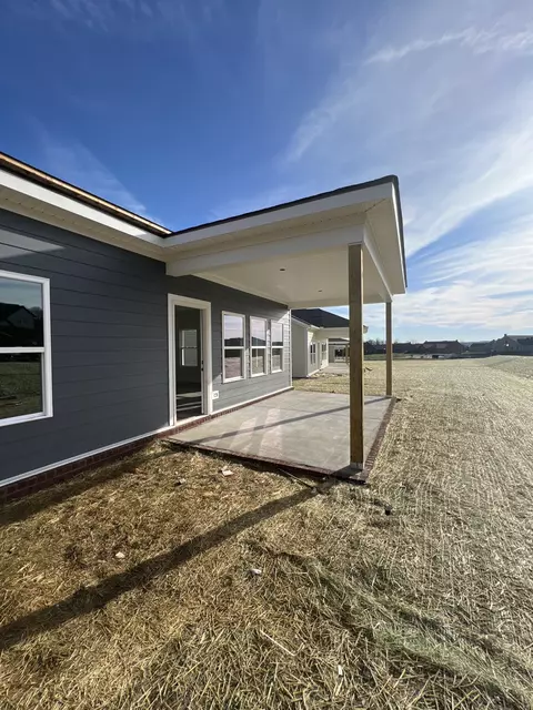 Exterior - 129 Cavalvade Loop, Gallatin, TN 37066 photo 2 of 5