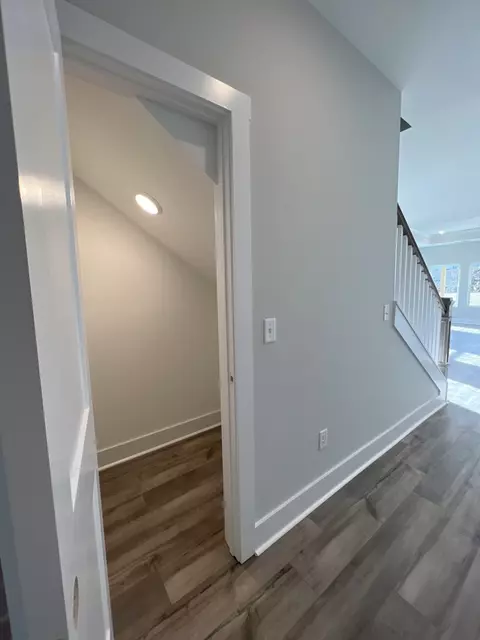 Entry Way - 129 Cavalvade Loop, Gallatin, TN 37066 photo 4 of 8