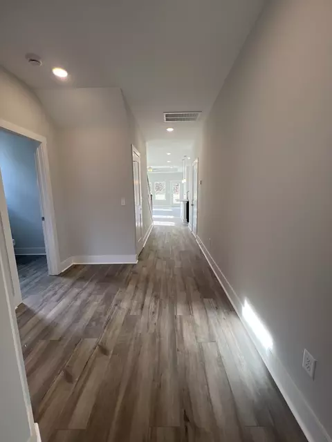 Entry Way - 129 Cavalvade Loop, Gallatin, TN 37066 photo 1 of 8