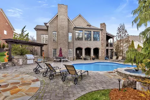 1431 Wolf Creek Dr, Nolensville, TN 37135