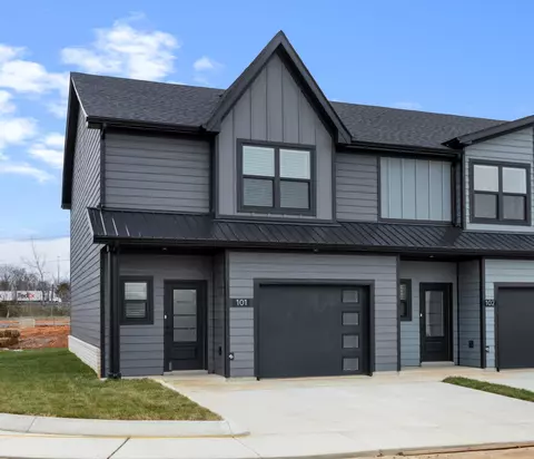 101 Jonathan Wade Cir, Clarksville, TN 37043