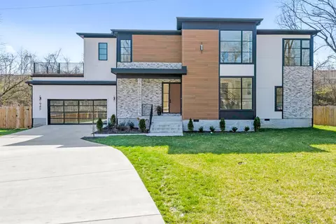 945 Gale Ln, Nashville, TN 37204