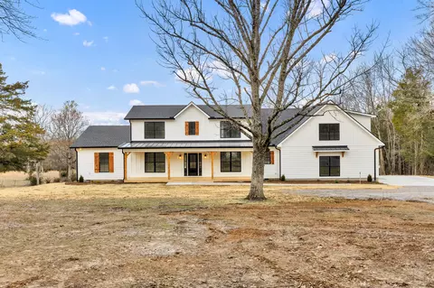 8745 Bowles Rd, Rockvale, TN 37153
