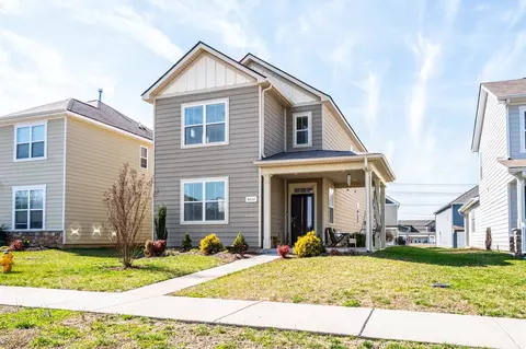 8032 Craighead Dr, Lebanon, TN 37087