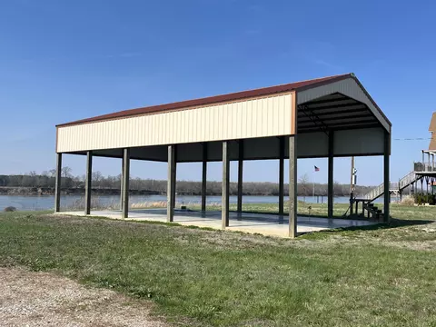 1464 Declan, Savannah, TN 38372