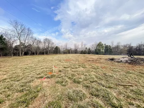 1163 Veterans Pkwy, Murfreesboro, TN 37128