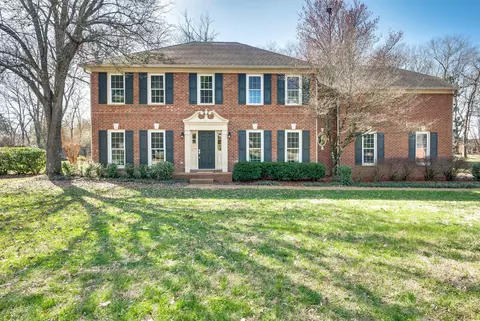 125 Greystone Dr, Franklin, TN 37069