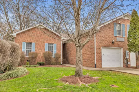 320 E Franklin St #10, Gallatin, TN 37066