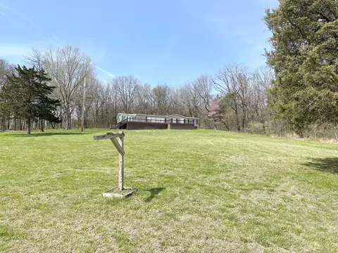 16 Brittany Ln, Gordonsville, TN 38563