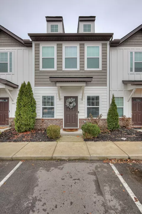 685 Bristol Creek Dr, Nashville, TN 37221
