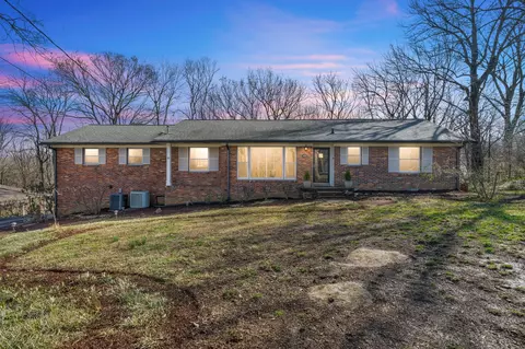 4620 Villa Green Dr, Nashville, TN 37215