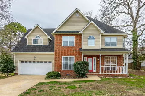 8302 Wexford Ln, Chattanooga, TN 37421