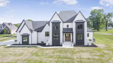 2130 Philadelphia Rd, Lebanon, TN 37087