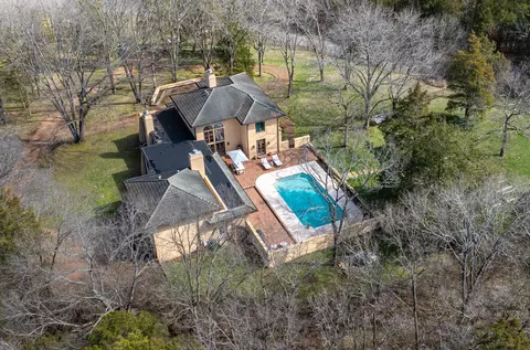 104 Vaughn Rd, Nashville, TN 37221