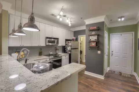 7001 Lenox Village Dr #A8, Nashville, TN 37211