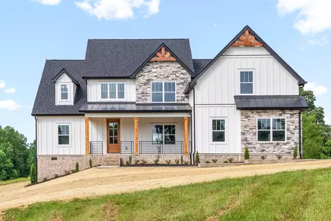 3114 Sulpher Springs Rd, Clarksville, TN 37043