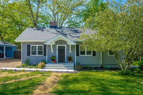 507 Georgia Ave, Signal Mountain, TN 37377