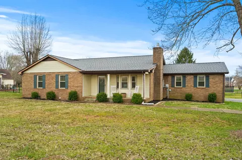 565 N Palmers Chapel Rd, White House, TN 37188