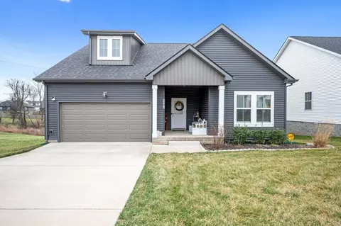 1110 Eagles View Dr, Clarksville, TN 37040