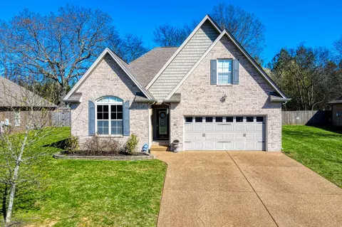 300 Sheffield Dr, White House, TN 37188