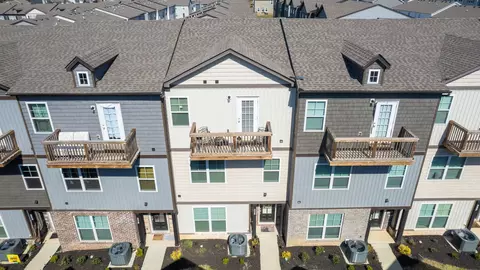 328 Jerry Butler Dr, La Vergne, TN 37086