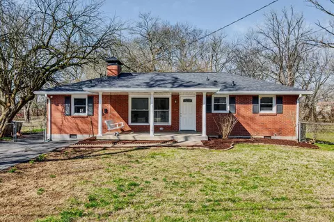 457 Ewing Ln, Nashville, TN 37207