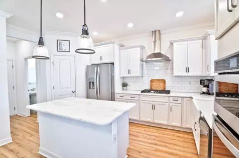 Kitchen - 5248 Pointer Pl, Murfreesboro, TN 37129 photo 2 of 4