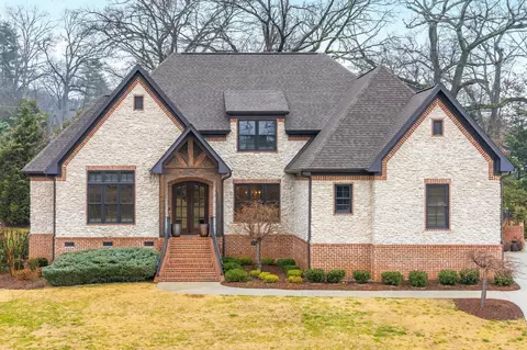 2698 Enclave Bay Dr, Chattanooga, TN 37415