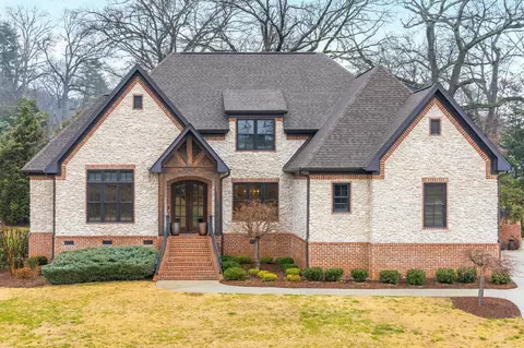 2698 Enclave Bay Dr, Chattanooga, TN 37415