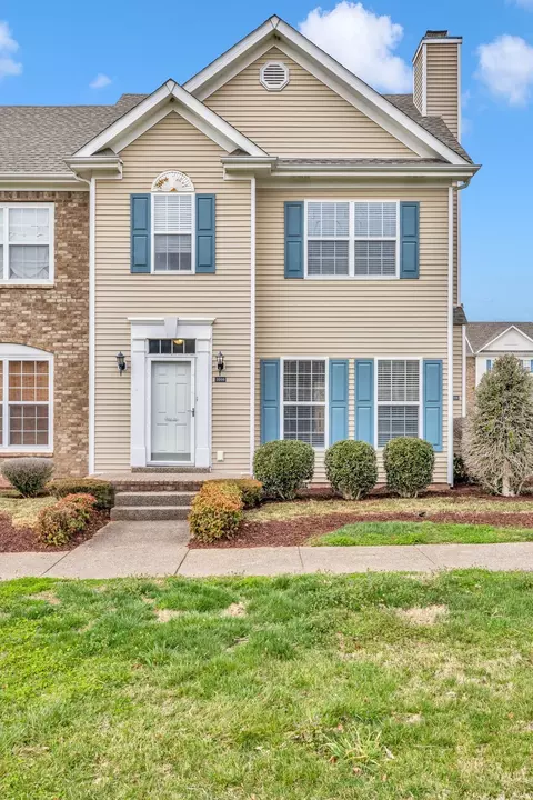 1016 Mckenna Dr, Thompsons Station, TN 37179