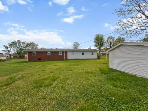 Exterior - 58 Sunset St, Mcewen, TN 37101 photo 6 of 7