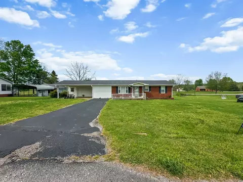 58 Sunset St, Mcewen, TN 37101