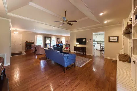 Living - 1296 E Grinders Switch Rd, Centerville, TN 37033 photo 4 of 5