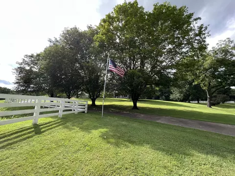 View/Area - 1296 E Grinders Switch Rd, Centerville, TN 37033 photo 8 of 16