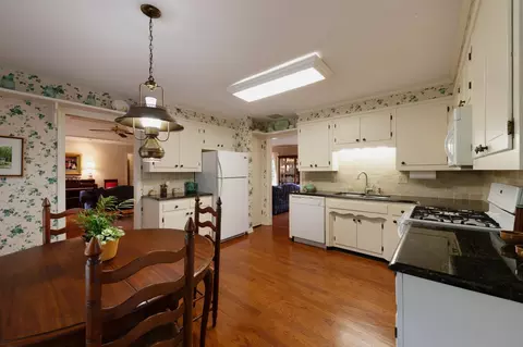 Kitchen - 1296 E Grinders Switch Rd, Centerville, TN 37033 photo 3 of 3