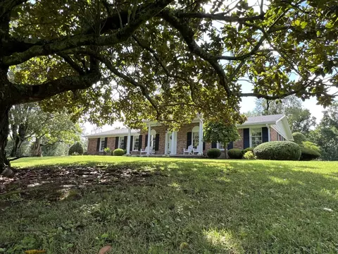 Exterior - 1296 E Grinders Switch Rd, Centerville, TN 37033 photo 2 of 28