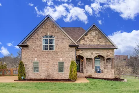 515 Coles Ferry Rd, Gallatin, TN 37066
