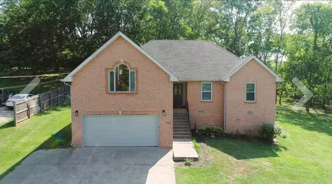 352 Lakeshore Dr NE, Old Hickory, TN 37138