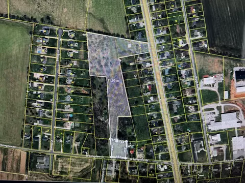 817 S Broadway St, Portland, TN 37148