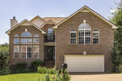 7241 Sugarloaf Dr, Nashville, TN 37211