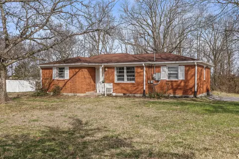 104 Cranwill Dr, Hendersonville, TN 37075