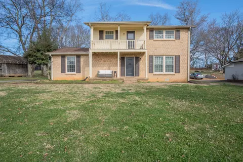 121 Sain Ave, Hendersonville, TN 37075