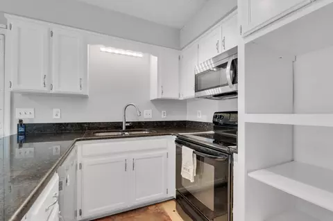 Kitchen - 1214 Tomahawk Trce, Murfreesboro, TN 37129 photo 5 of 5