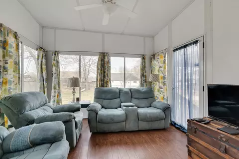 Living - 1214 Tomahawk Trce, Murfreesboro, TN 37129 photo 5 of 5